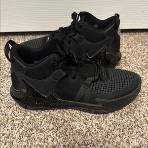 Nike Boys Black Athletic Shoes